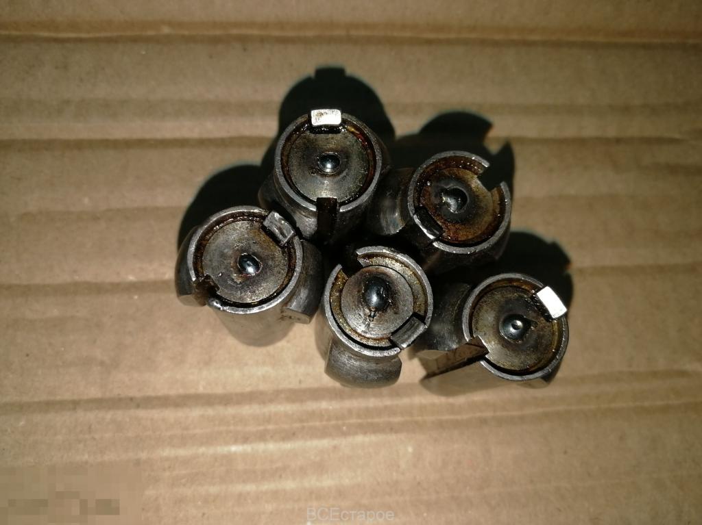 Личина с выбрасывателем зубом и без  на винтовку  карабин Мосина, есть царские!