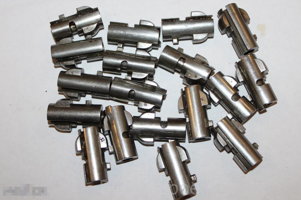 Личина с выбрасывателя  зубом и без.  на винтовку  карабин Мосина, есть царские!