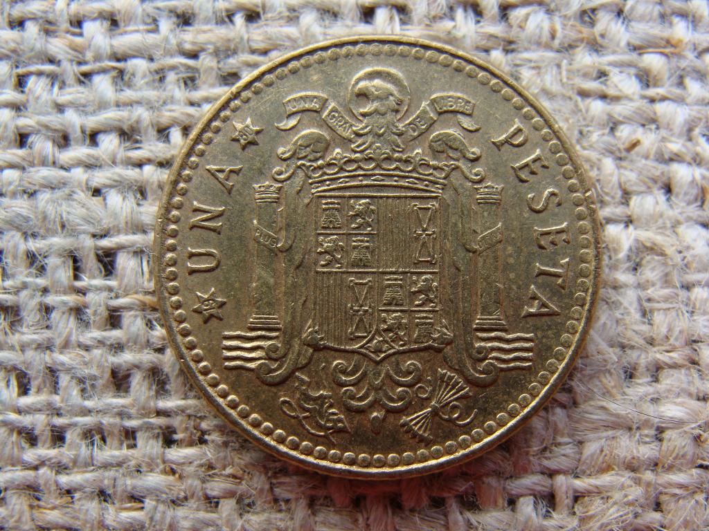 1 песета 1975 год. Испания