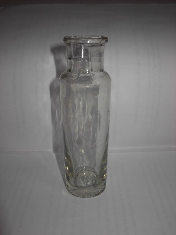 Пузырек старинный флакон стекло миниатюрная бутылка , советский период , аптека ? длинная баночка