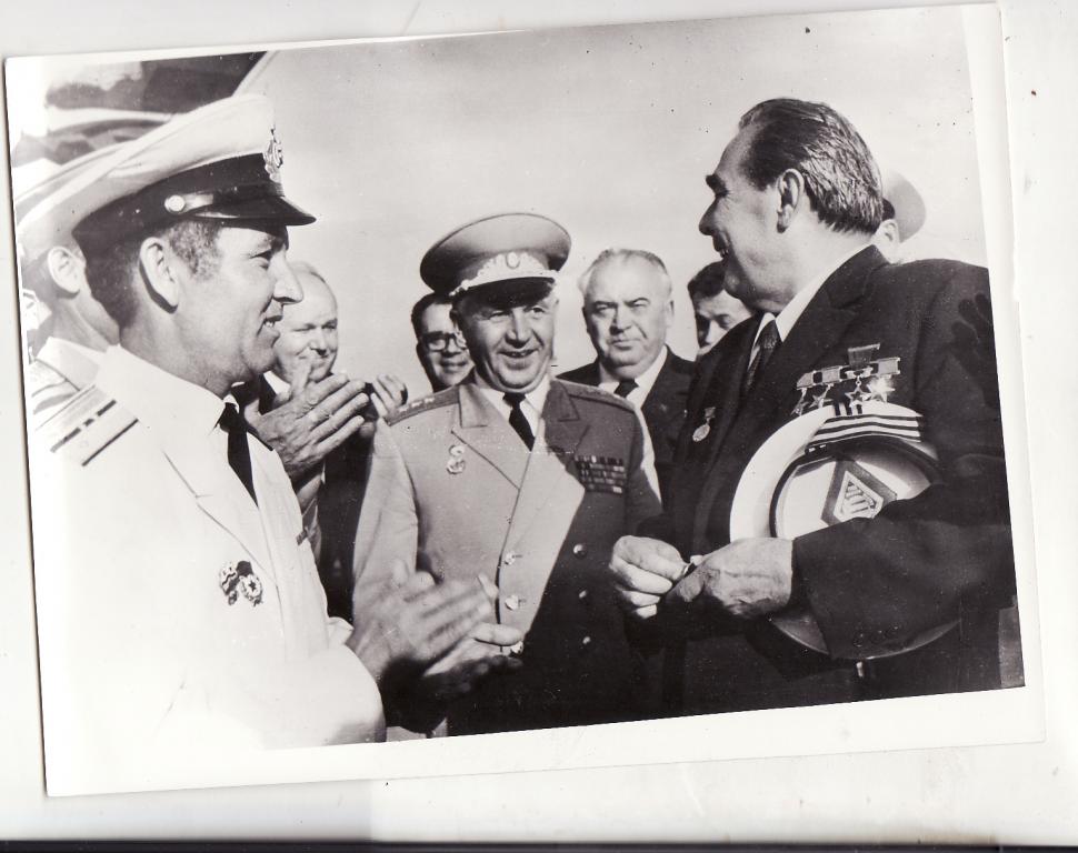 СССР Фотография Брежнева. с генералами адмиралами флота в Севастополе Крым