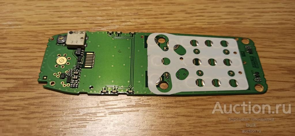 Плата мобильного ретротелефона Nokia  . На запчасти , аффинаж. 