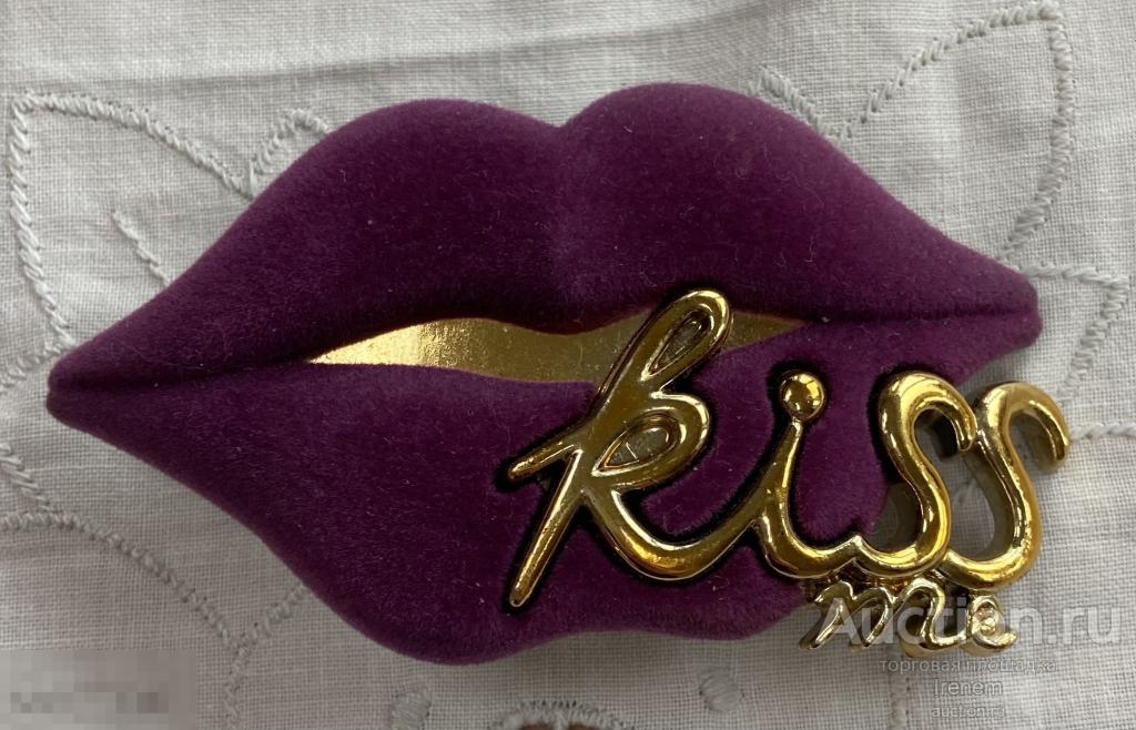 Оригинальная заколка-автомат из 90-х. Kiss me. Губы