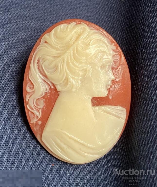 Шикарная винтажная брошь-камея в стиле Wedgwood, Европа. 