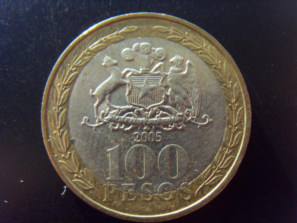 Чили 100 песо 2005 года