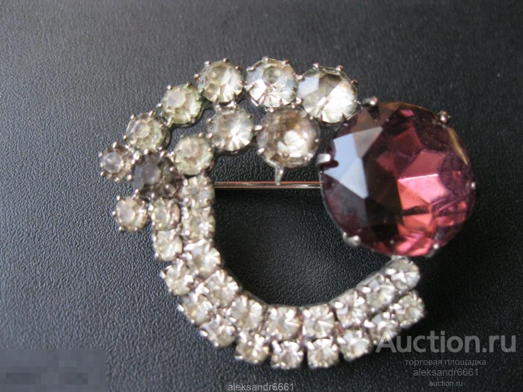 брошь  брошка СССР  камень СТАРИННАЯ !!! 