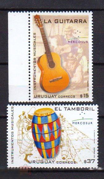 2006. Уругвай. Музыкальные инструменты. Полная серия. MNH. 