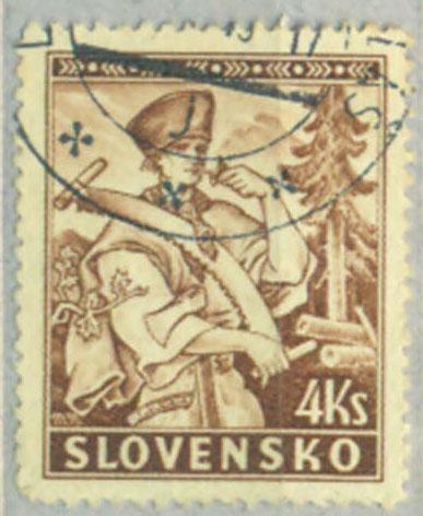Словакия 1939 г. марка № 44 Народный костюм гашеная