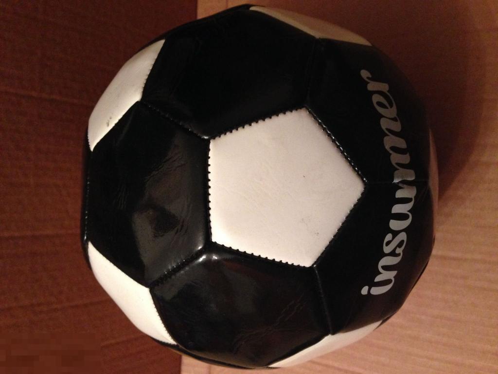 Футбольный   Черно - белый  Мяч  5  размер 