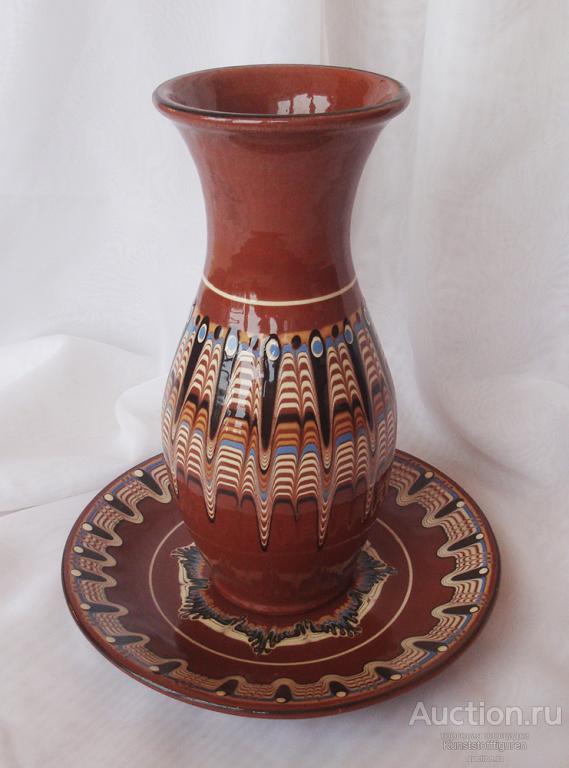 Керамическая ваза на подставке, Болгария.