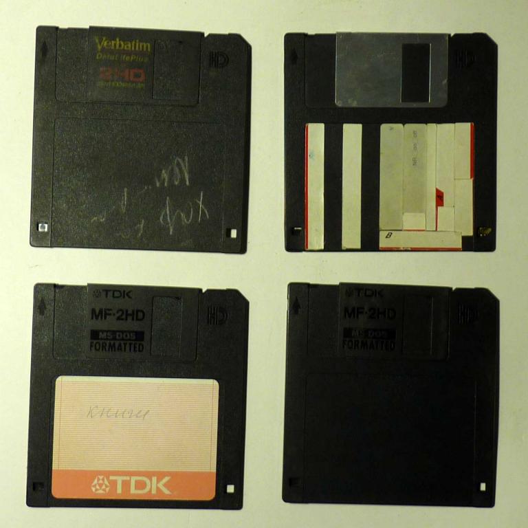 Дискеты FDD 3,5" 4 штуки