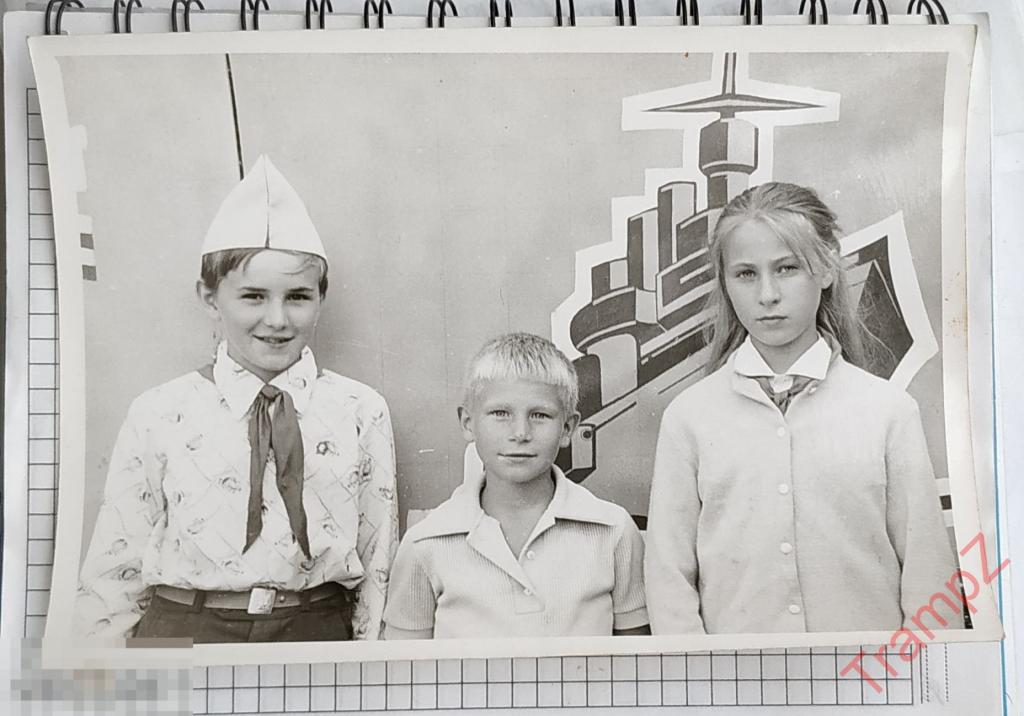 Фотография мальчики девочка дети пионеры, пионерский лагерь, форма, галстук пилотка #15* 