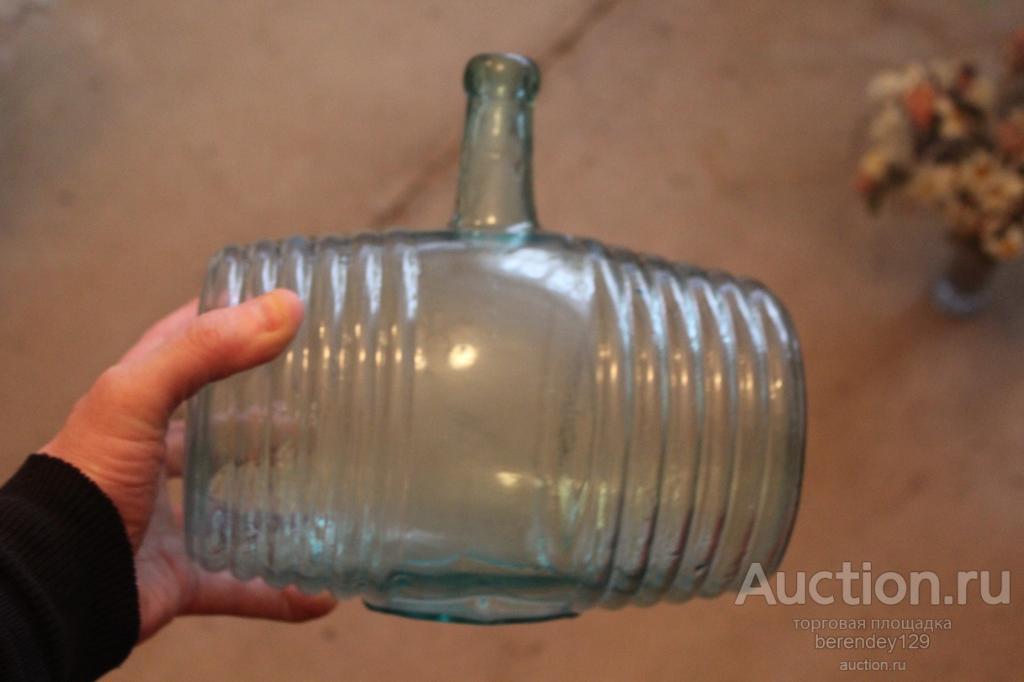Бутылка старинная  " Бочка , бочонок "  Штоф . Стекло . Отличное состояние !