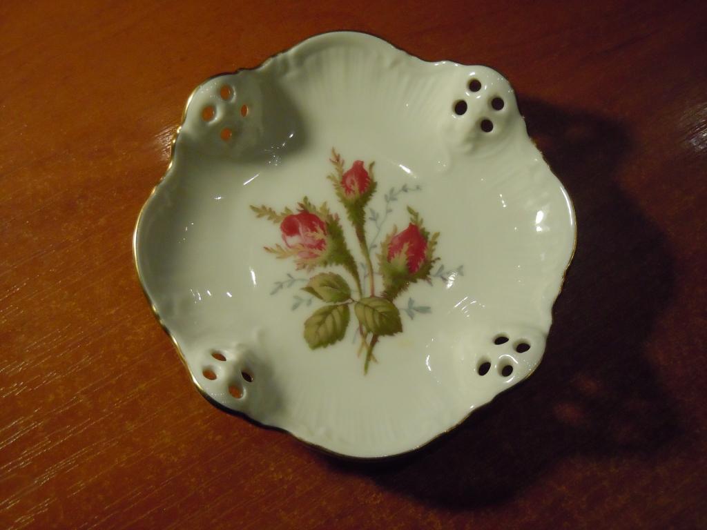 Розетка Розенталь 1980гг Германия, фарфор, диаметр-10см,выс-2,5см