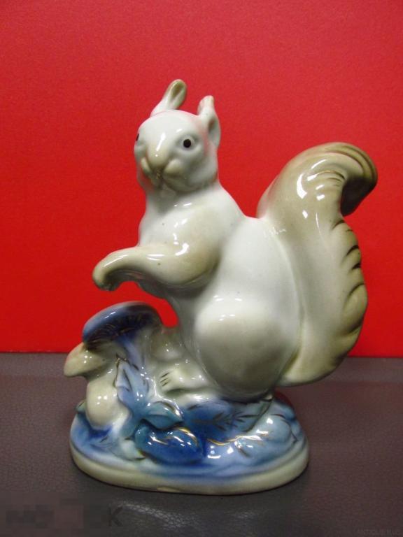 ► СТАТУЭТКА БЕЛКА СТАРАЯ ГЖЕЛЬ. КЛЕЙМО ХК-50 гг!!! 