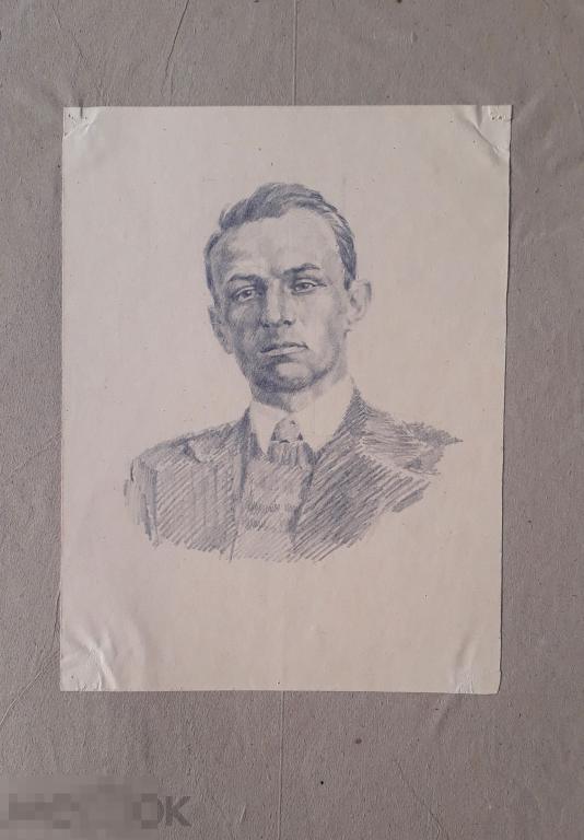 Алимова В. Мужской портрет. 1943 г. Б.,карандаш, 31х23,5 