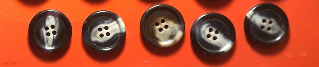 Пуговицы винтажные. СССР. Диаметр 2,7  см. 5 шт. 