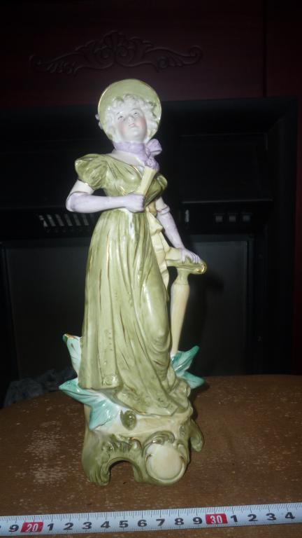 АНТИКВАРНАЯ СТАТУЭТКА АВСТРО ВЕНГРИЯ ПРЕКРАСНАЯ ДАМА БИСКВИТ 25СМ