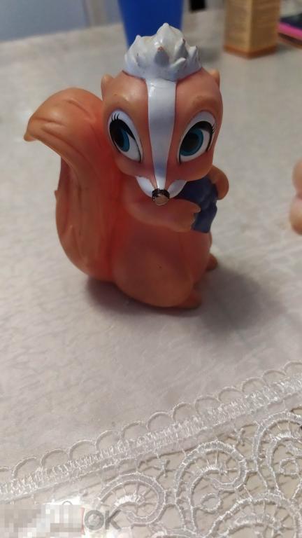 ИГРУШКА СССР - РЕЗИНОВАЯ - БЕЛОЧКА С ГРИБКОМ - БЕЛКА - ГРИБ - РЕДКАЯ ИГРУШКА - 