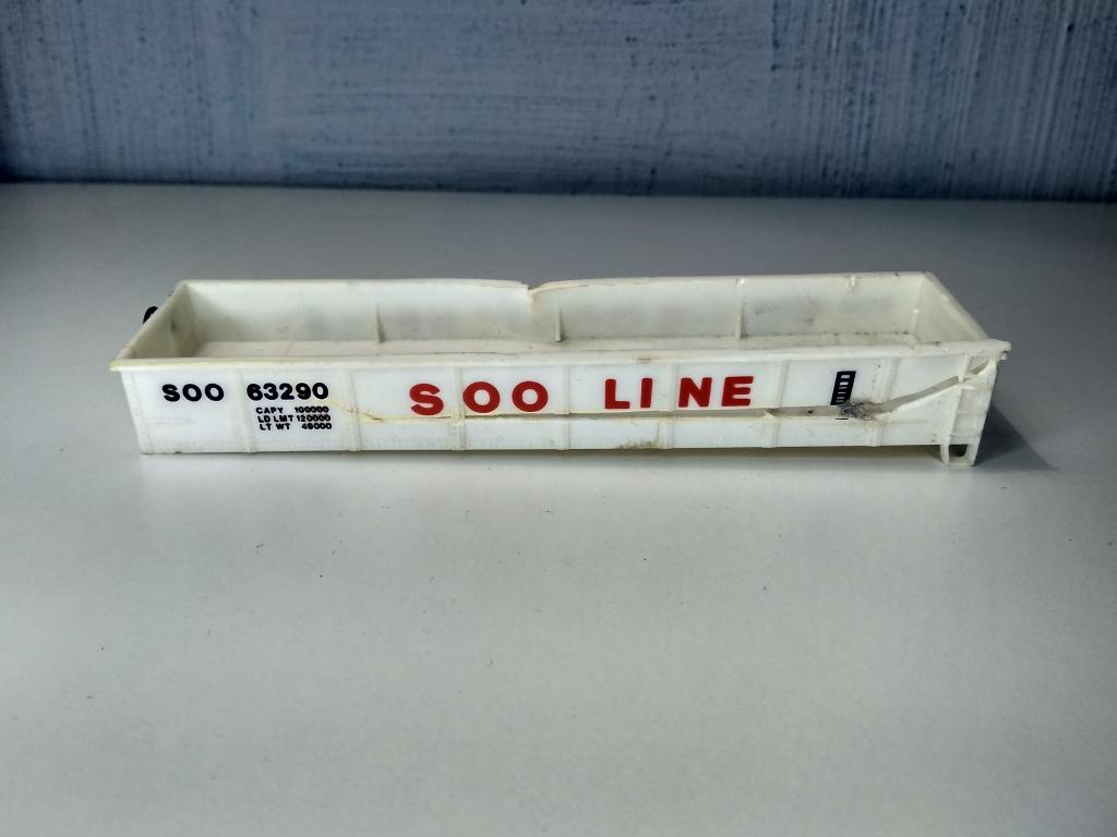 16мм.(HO) Корпус 40 футовой гондолы Soo Line