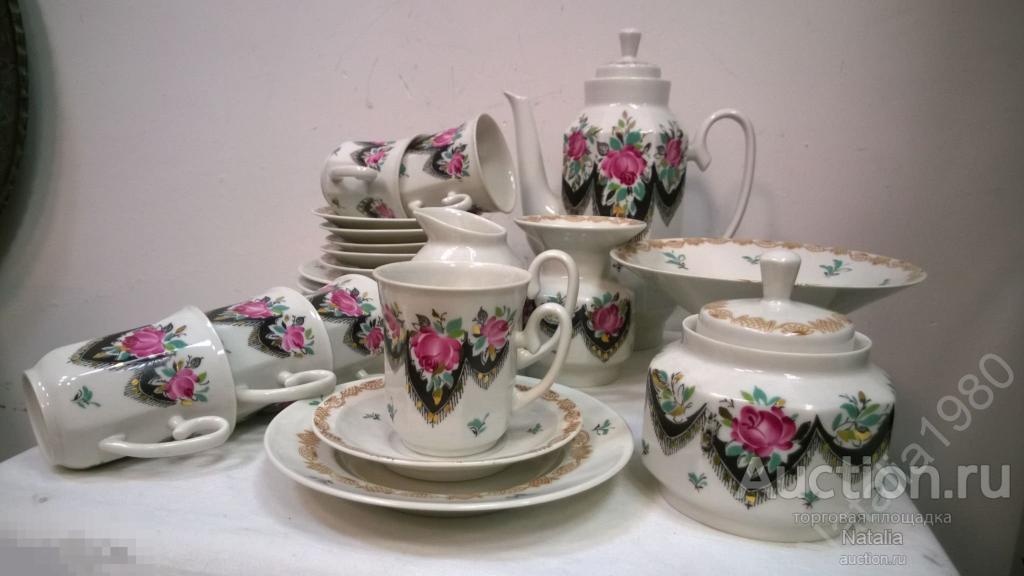 Кофейный сервиз РОЗЫ , форма кристалл , фарфор ЛФЗ       23 предмета 