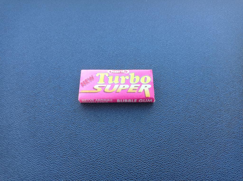 Жевательная резинка (жвачка) Turbo Super розовая (1 шт.) — покупайте на ...