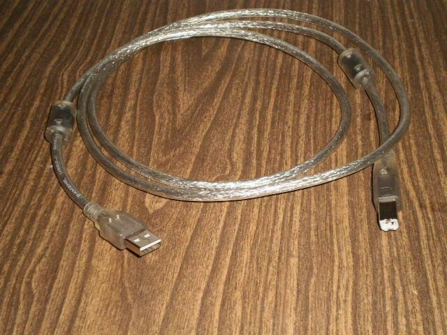 Кабель аудио видео цифровой Samzehe USB-ABЗ серебро новый.