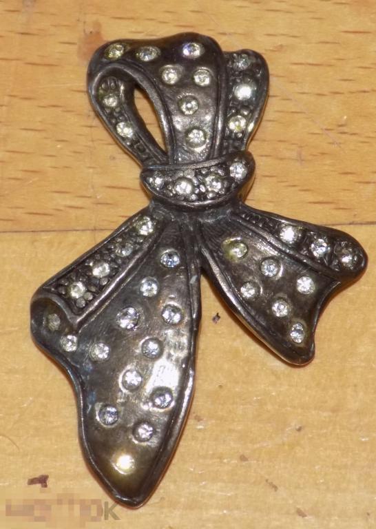 Брошь БРИЛЛИАНТОВЫЙ БАНТ  3 х 4 см Игла укорочена 