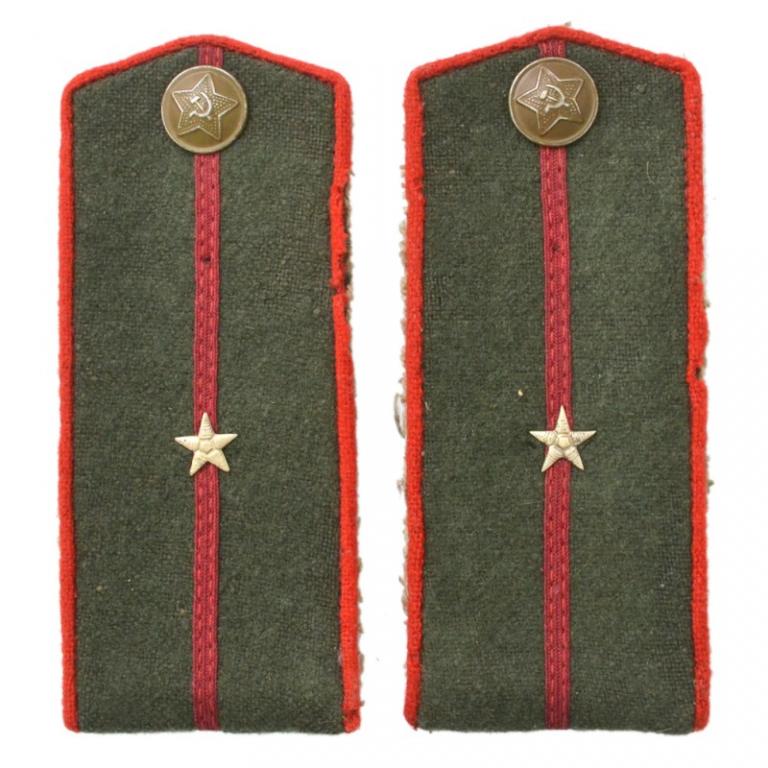 Погоны полевые младшего лейтенанта артиллерии или АБТВ РККА образца 1943 года (83863)