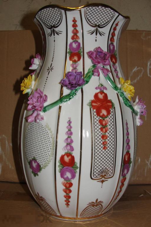 Ваза. Розы. Фарфор. Ручная роспись. Европа. 