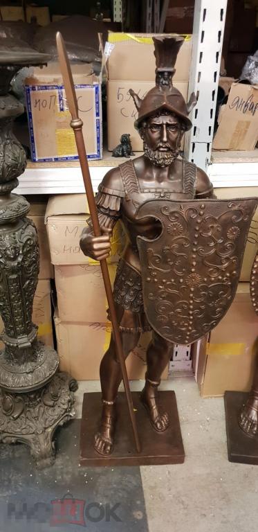 Рыцарь (огромный) 125 Воин с копьем. Бронза. Статуэтка.