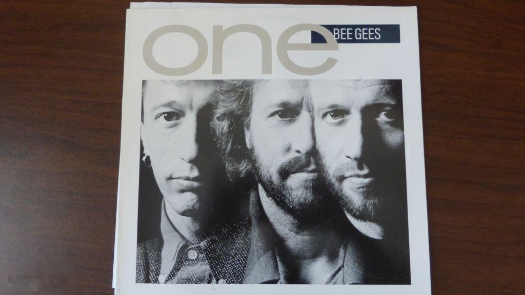 Bee Gees-One (Europe) NM/NM 