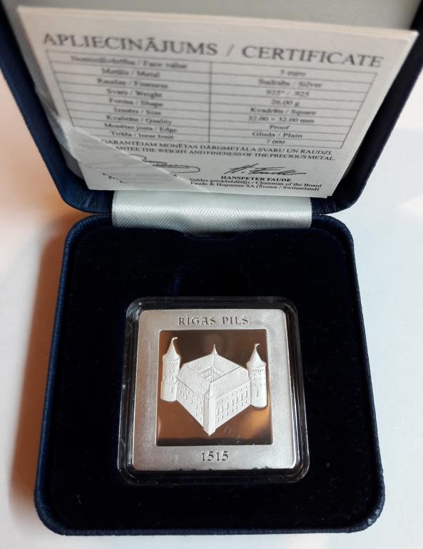 Латвия 5 евро 2015 г. "500 лет Рижскому замку".