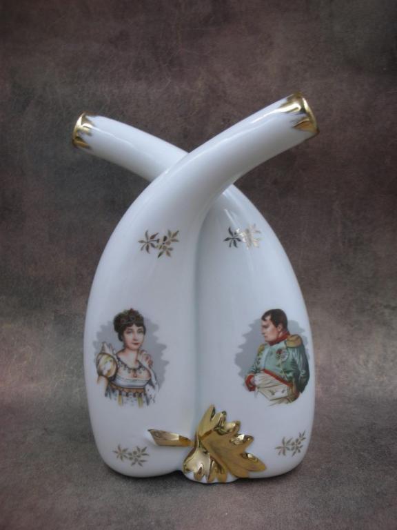 Вазочка. Фарфор. Солдат. Наполеон и Жозефина. Франция. Limoges