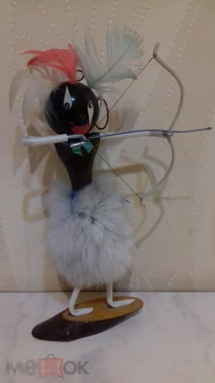 СУВЕНИР НАСТОЛЬНЫЙ "ПАПУАС С ЛУКОМ" ВИНТАЖ СССР 