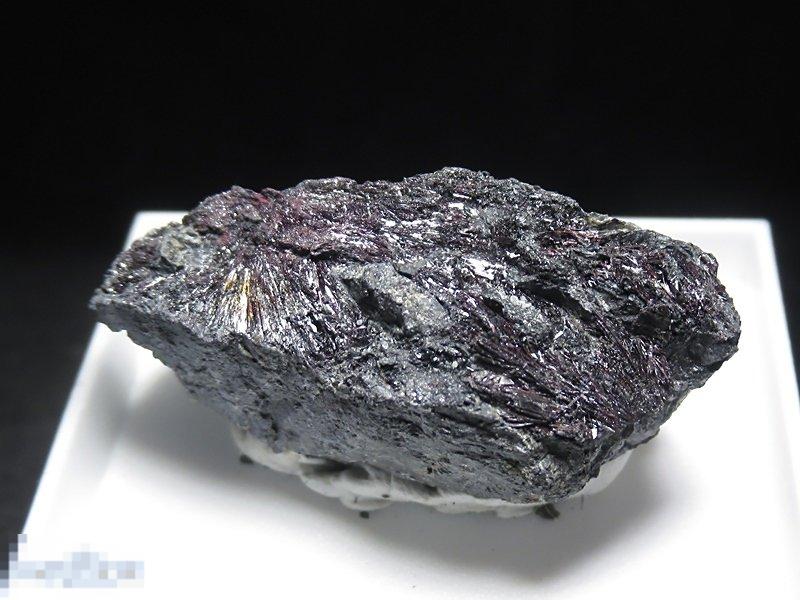 ! Кермезит 30*12*17мм Pezinok, Male Karpaty Mts. Словакия Минерал 0566 