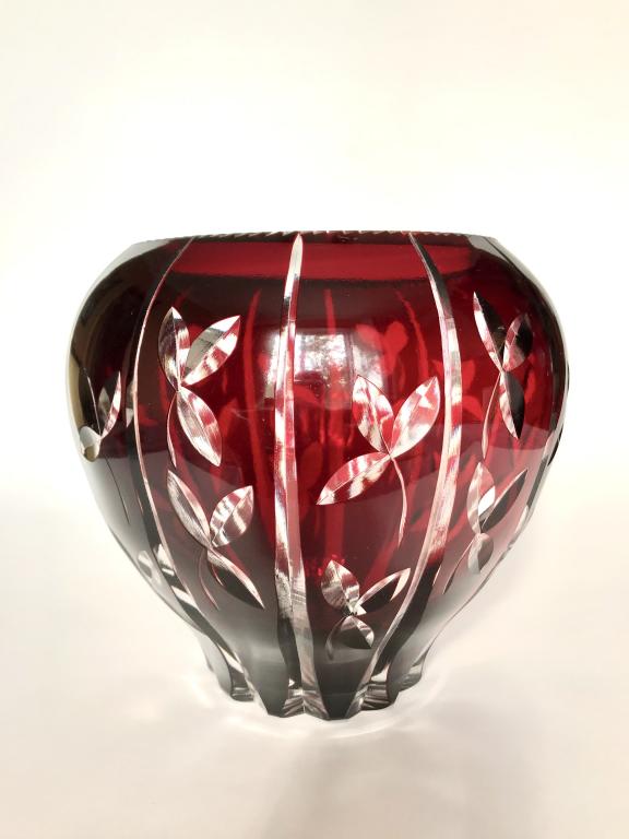 Ваза из красного хрусталя, СССР, 1950 - 1960 гг.