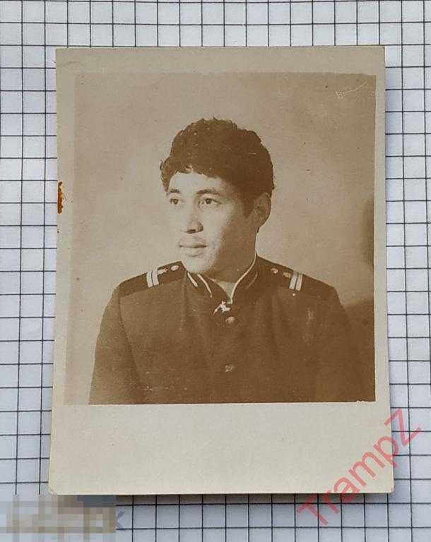 Фотография военнослужащий солдат погоны младший сержант, эмблемы инженерные войска, стройбат #25 