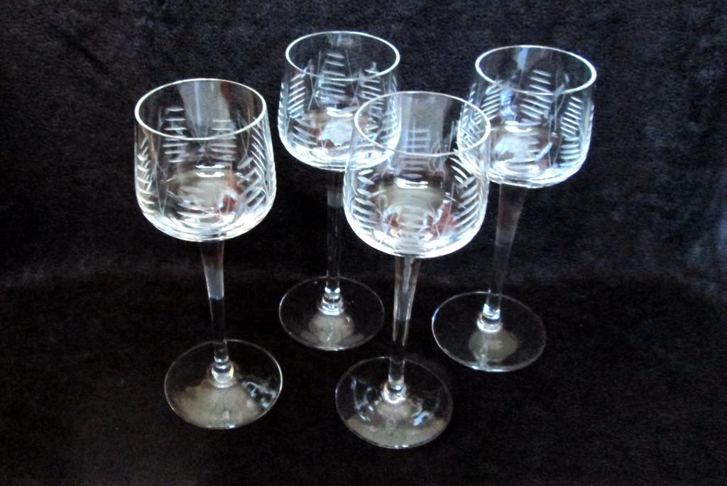 Ликерные рюмки  тонкое стекло Чехословакия Bogemia. 4 штуки