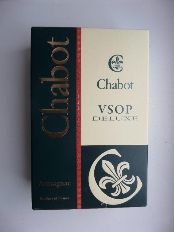 КОНЬЯК Chabot VSOP DELUXE 0.7 л 40% П/У ФРАНЦИЯ