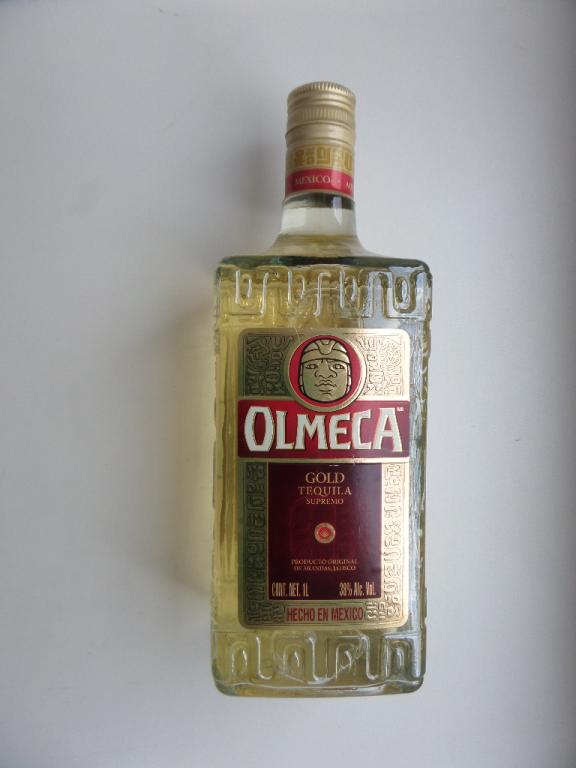 ТЕКИЛА OLMECA COLD  1 л 38% МЕКСИКА ( РАННЯЯ РОССИЯ )