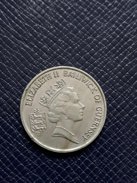 Гернси 5 пенсов 1987 КМ 42.1