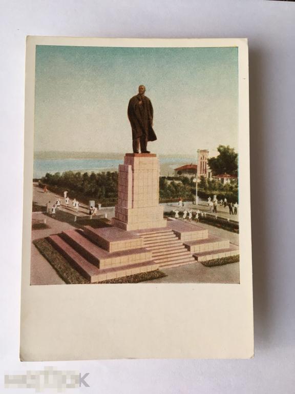 Ульяновск. Памятник В. И. Ленину. ИЗОГИЗ. 1957 г. Чистая. 