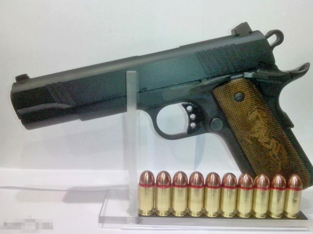 Накладки щечки на рукоять пистолета Colt 1911 КОЛЬТ 1911 "ПОД ЗАКАЗ из Турции"