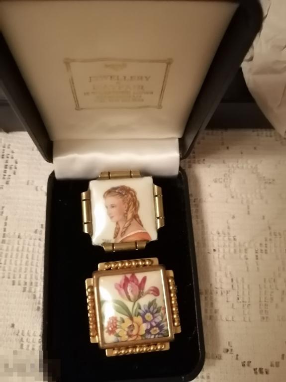 Броши фарфор Франция Limoges нач 20в.