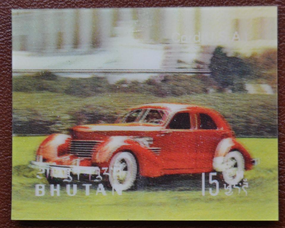 Бутан 1971 г. Ретро Автомобиль Кадилак - Cadilac  США Стерео марка
