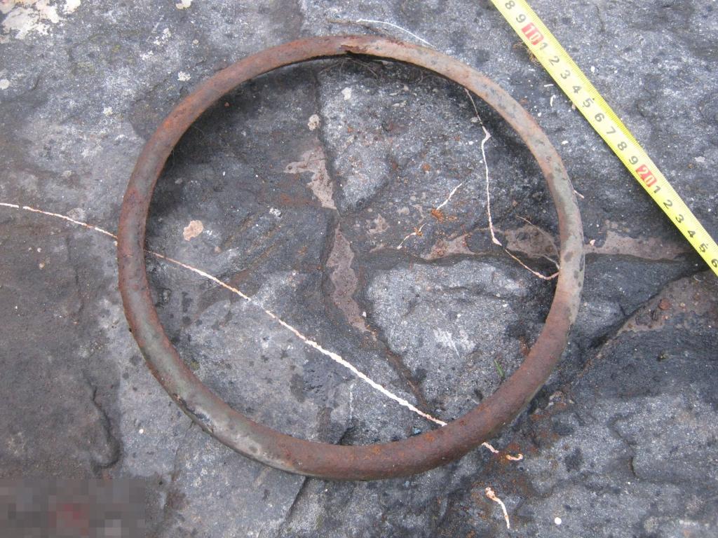 Автозапчасть,деталь ободок фары ГАЗ,ЗиС 