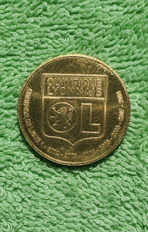 1 1/2 евро "Футбольный клуб - Олимпик Лион", 2009 г, республика Франция