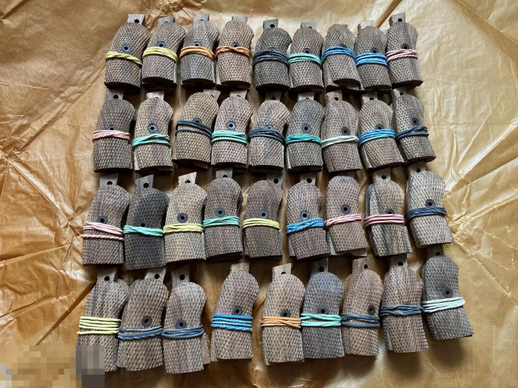 Щечки-накладки Наган С ГАЙКАМИ,ОРЕХ,ОРИГИНАЛ.