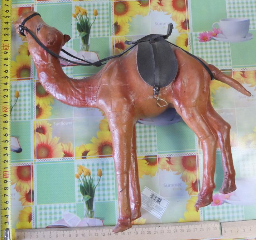 кожаная статуэтка Верблюд, натуральная кожа